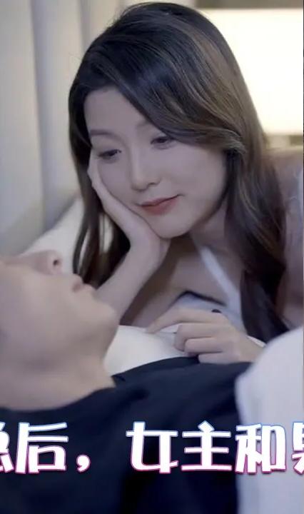 踹掉霸總后，女主和男配HE了(全集)